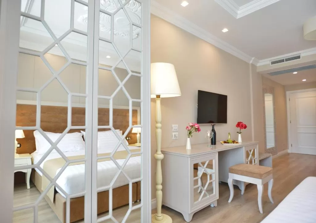 Flower Hotel_SPA Hotel STD 2.jpg